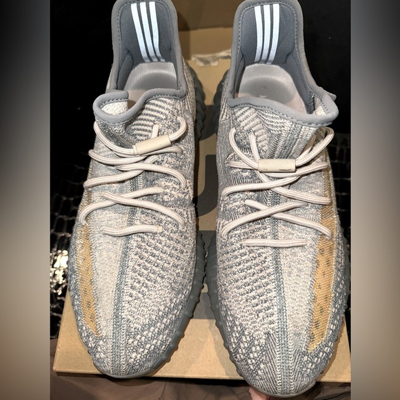 Yeezy boost 350 v2 brand new in box SOLD! - Picture 2 of 4